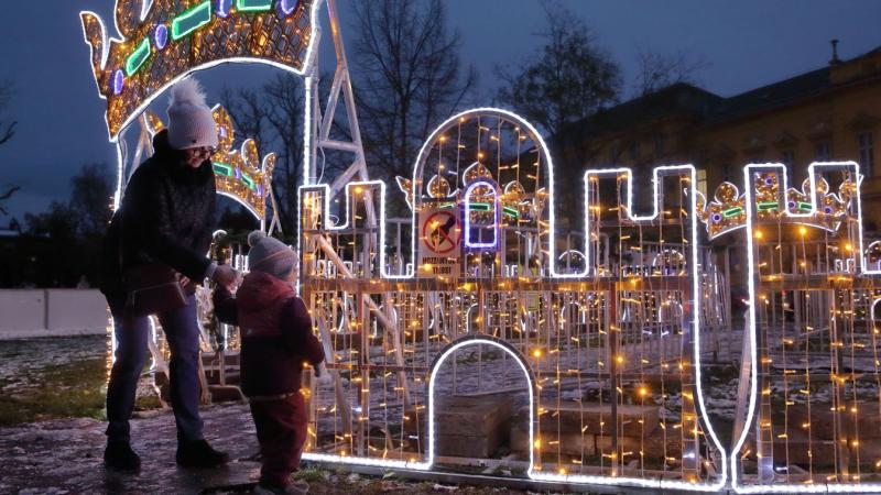 Advent idején különösen fontos, hogy odafigyeljünk magunkra és környezetünkre. Ez a varázslatos időszak nem csupán a várakozásról szól, hanem arról is, hogy tudatosan készülünk a karácsonyra. Érdemes megállni egy pillanatra, és átgondolni, hogyan tehetjük