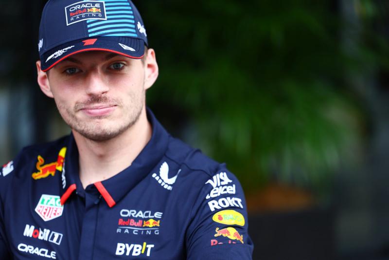 Miért is kapott Verstappen büntetést? Ennek a kérdésnek a megválaszolása bonyolult, hiszen a versenyek során sok tényező játszik szerepet. Talán a szabályok betartása, vagy a versenyzői magatartás volt a fő ok, ami miatt a döntéshozók úgy érezték, hogy sz