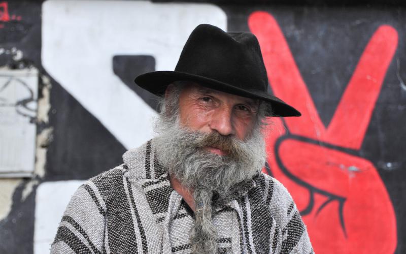 A díjátadó utáni napon tragikus hír érkezett: a Karlovy Vary fesztivál győztes filmjének főszereplőjét holtan fedezték fel.