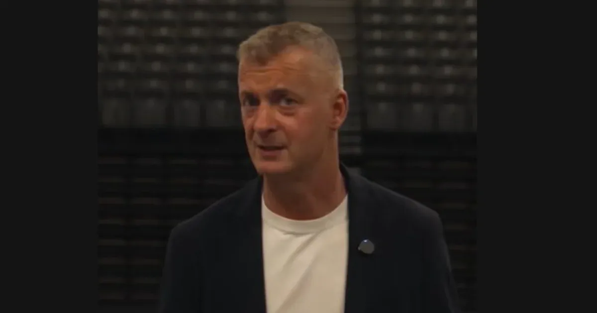 Kubatov Gábor felfedte az okokat, amiért Azahriah koncertet adhat az MVM Dome-ban.